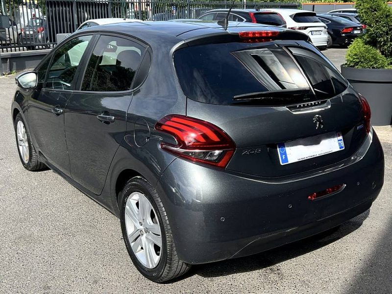 PEUGEOT 208 PHASE 2 II STYLE 1.2 82 Cv ECRAN GPS TACTILE / 29 700 Kms CRIT AIR 1 - GARANTIE 1 AN
