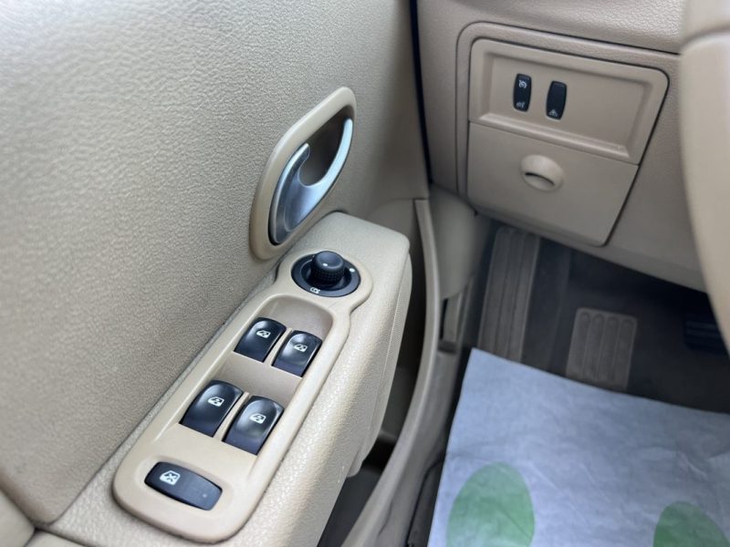 RENAULT MODUS INITIALE 1.6 115 Cv BOITE AUTOMATIQUE CUIR TOIT PANO REGULATEUR CRIT AIR 2 Garantie1an