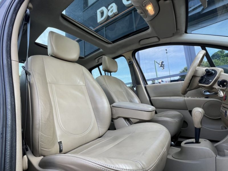 RENAULT MODUS INITIALE 1.6 115 Cv BOITE AUTOMATIQUE CUIR TOIT PANO REGULATEUR CRIT AIR 2 Garantie1an