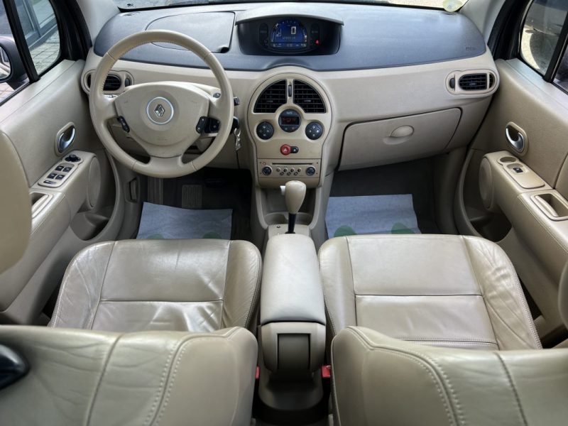 RENAULT MODUS INITIALE 1.6 115 Cv BOITE AUTOMATIQUE CUIR TOIT PANO REGULATEUR CRIT AIR 2 Garantie1an