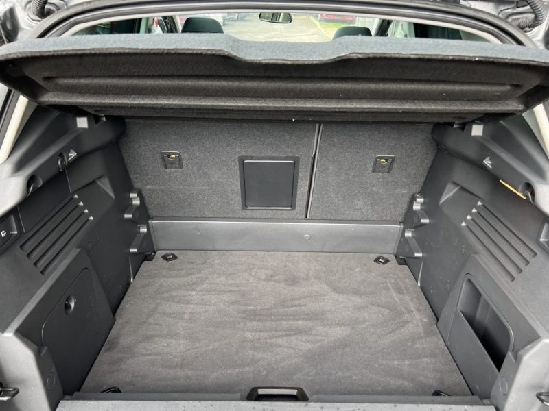 PEUGEOT 3008 PHASE 2 ALLURE 1.6 THP 165 PREMIERE MAIN BOITE AUTOMATIQUE CRIT AIR 1 - GARANTIE 1 AN