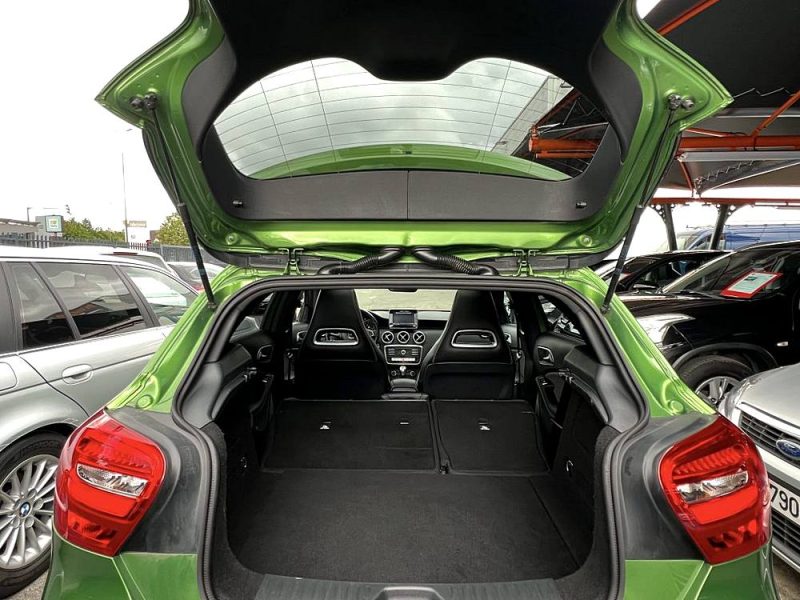 MERCEDES CLASSE A 3 III PHASE 2 180 1.6 122 Cv TOIT OUVRANT APPLE CARPLAY CRIT AIR 1 - GARANTIE 1 AN