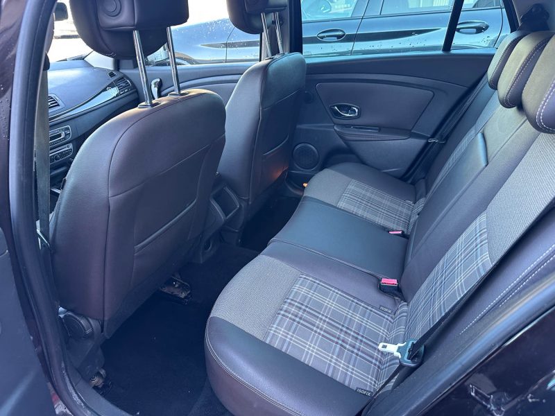 RENAULT MEGANE 3 ESTATE BREAK 130cv BOITE 6 GARANTIE 12 MOIS 