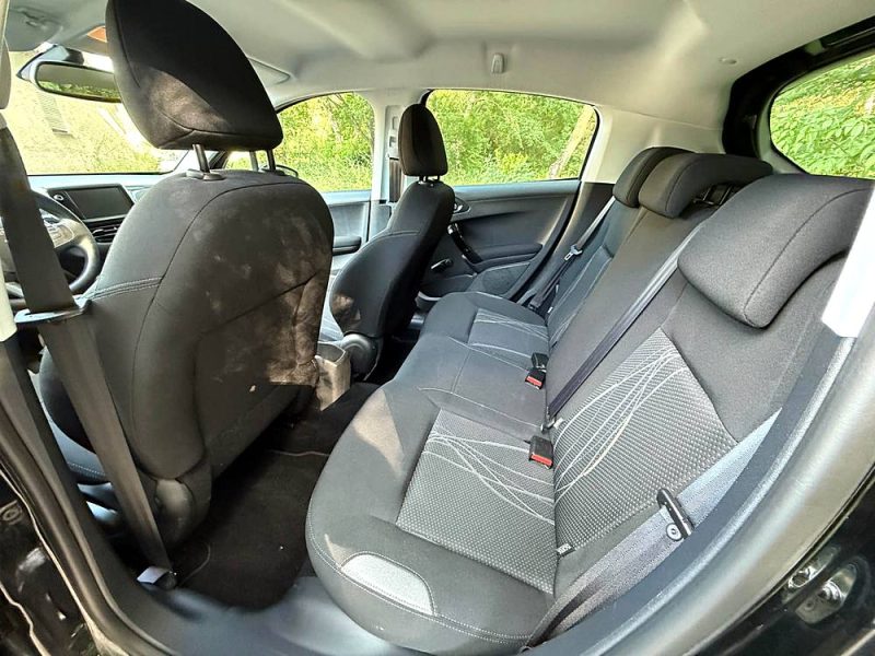 PEUGEOT 208 1.4 HDI 68 ACTIVE BVA 5P