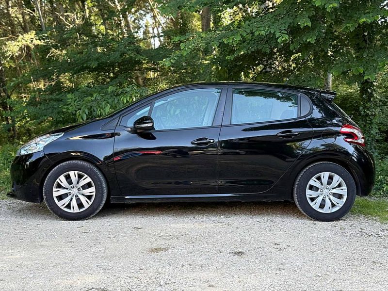 PEUGEOT 208 1.4 HDI 68 ACTIVE BVA 5P