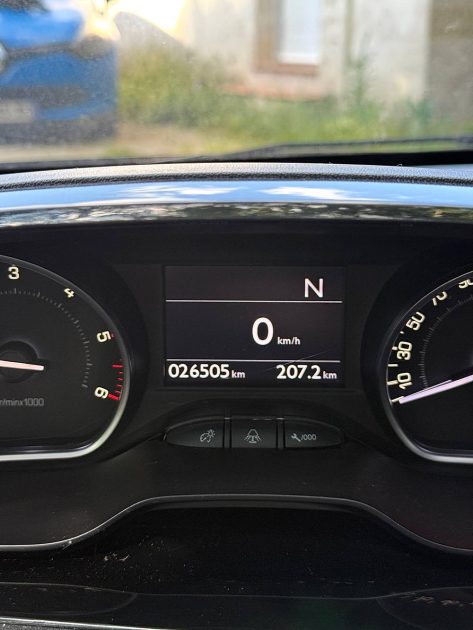 PEUGEOT 208 1.4 HDI 68 ACTIVE BVA 5P