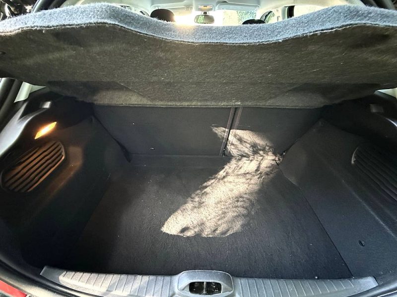 PEUGEOT 208 1.4 HDI 68 ACTIVE BVA 5P