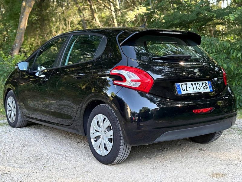 PEUGEOT 208 1.4 HDI 68 ACTIVE BVA 5P