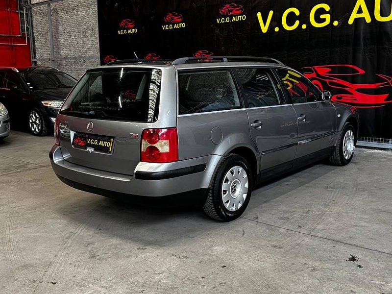 VOLKSWAGEN PASSAT 1.9 TDI 130