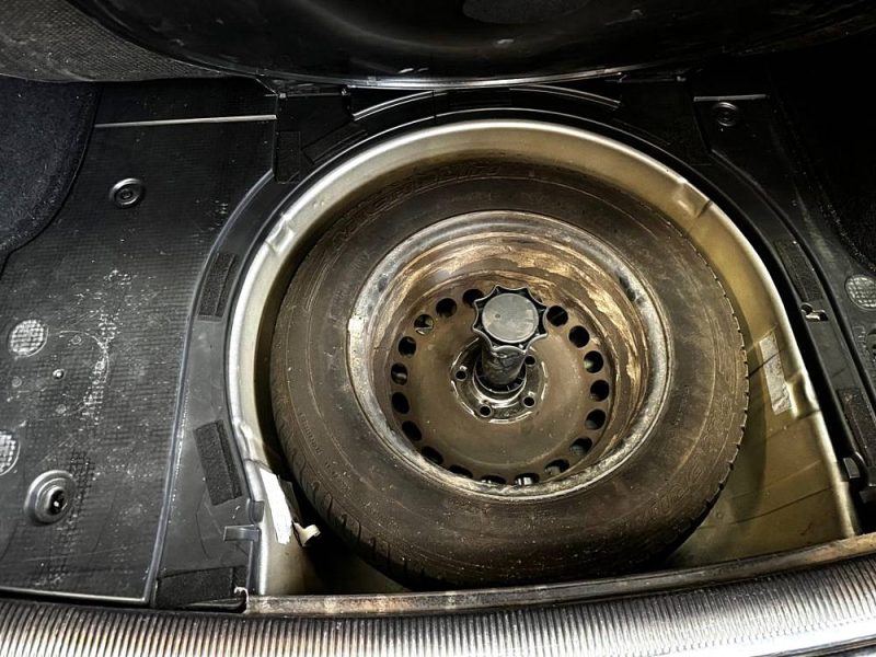 VOLKSWAGEN PASSAT 1.9 TDI 130