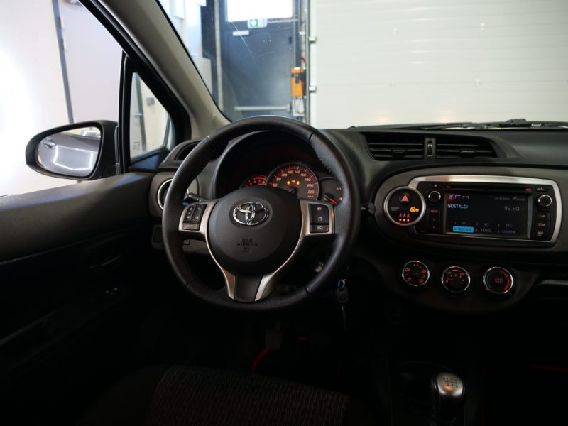 TOYOTA YARIS 2013
