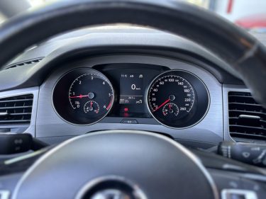 VOLKSWAGEN GOLF SPORTSVAN 2016