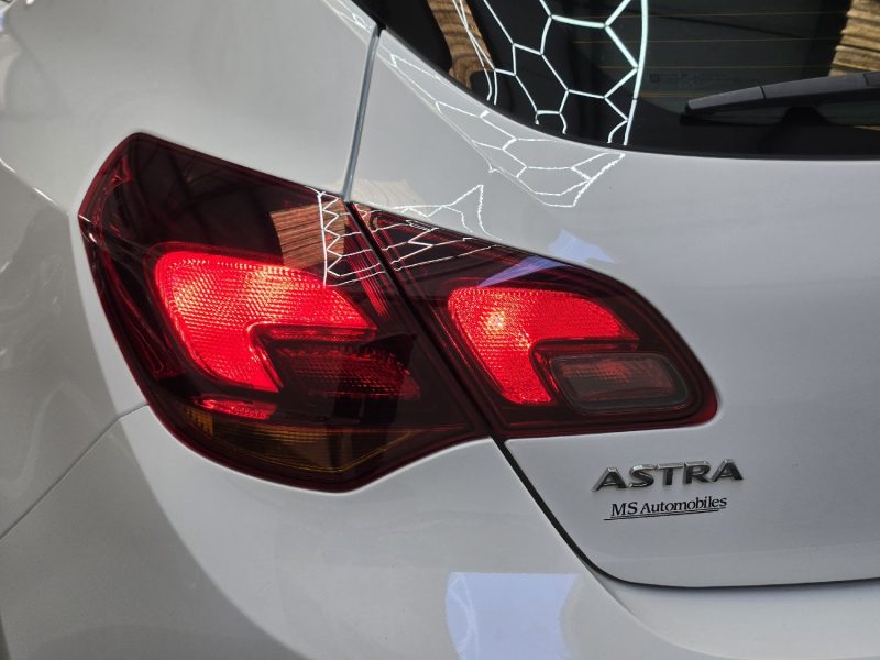 OPEL ASTRA 2015