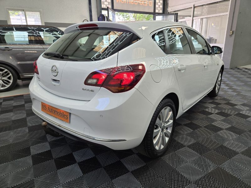 OPEL ASTRA 2015