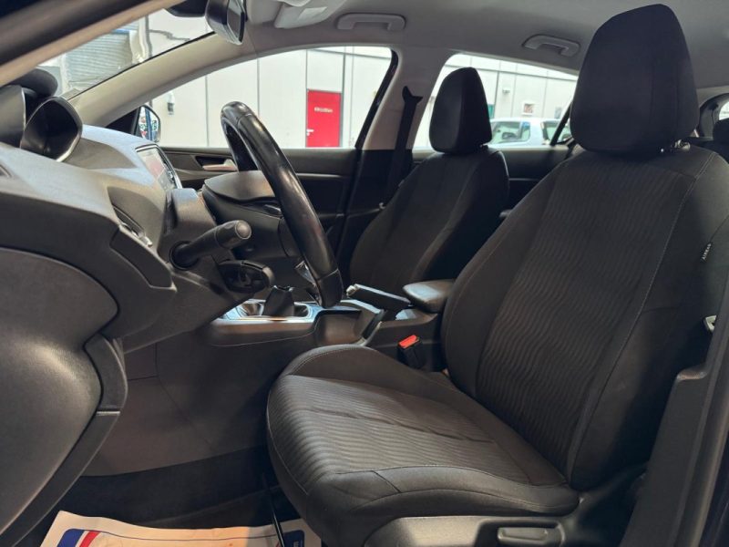 PEUGEOT 308 1.6 BLUE HDI 120 Active 