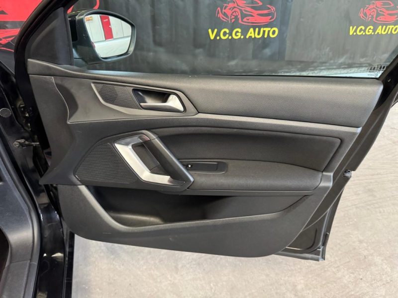 PEUGEOT 308 1.6 BLUE HDI 120 Active 