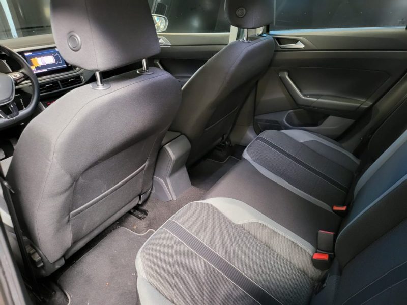 VOLKSWAGEN POLO VI 1.0 TSI 95CH R-LINE / 1ERE MAIN / TOIT OUVRANT / LUMIERE D'AMBIANCE / RADAR RECUL