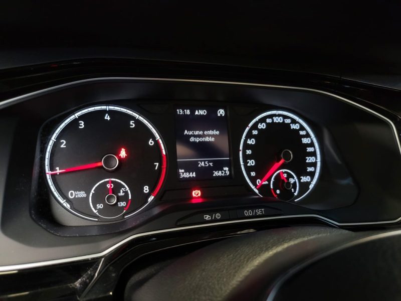 VOLKSWAGEN POLO VI 1.0 TSI 95CH R-LINE / 1ERE MAIN / TOIT OUVRANT / LUMIERE D'AMBIANCE / RADAR RECUL