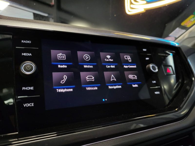 VOLKSWAGEN POLO VI 1.0 TSI 95CH R-LINE / 1ERE MAIN / TOIT OUVRANT / LUMIERE D'AMBIANCE / RADAR RECUL