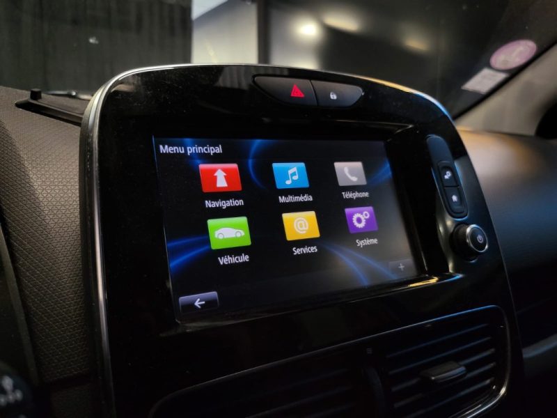 RENAULT CLIO IV RS TROPHY 220cv 1.6 LIGNE AKRAPOVIC 