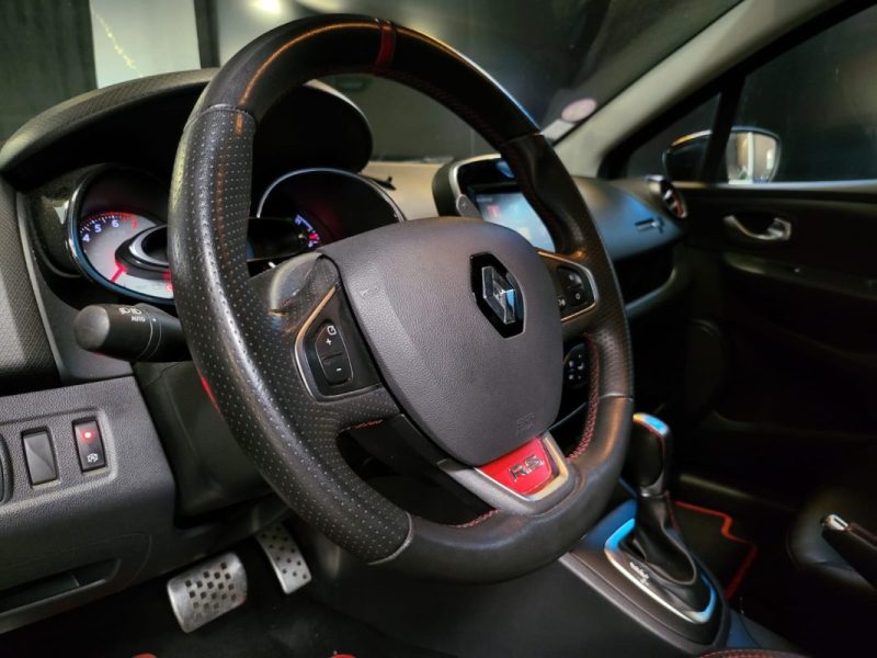 RENAULT CLIO IV RS TROPHY 220cv 1.6 LIGNE AKRAPOVIC 