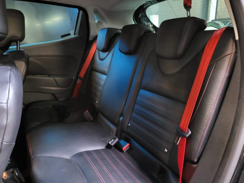 RENAULT CLIO IV RS TROPHY 220cv 1.6 LIGNE AKRAPOVIC 