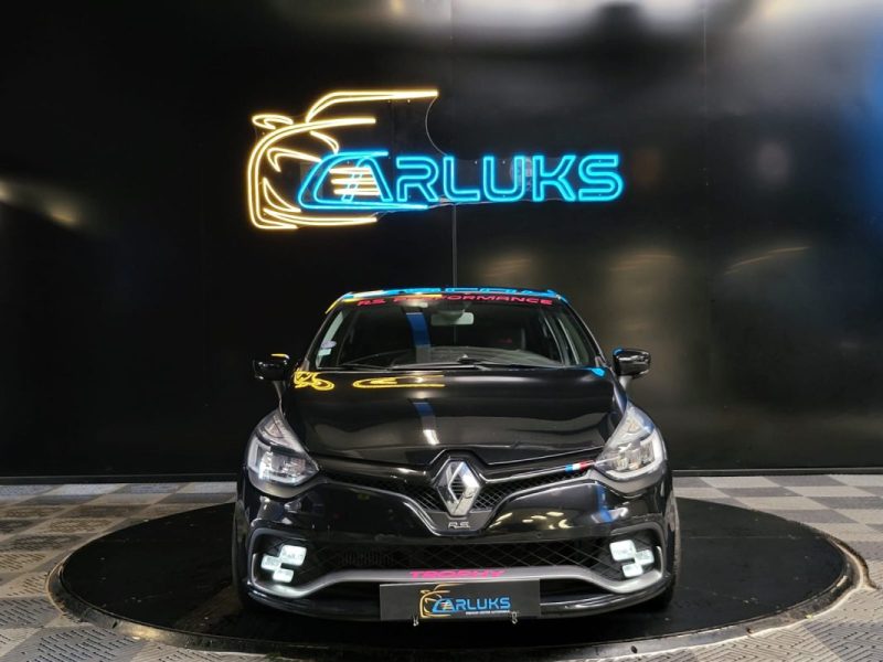 RENAULT CLIO IV RS TROPHY 220cv 1.6 LIGNE AKRAPOVIC 