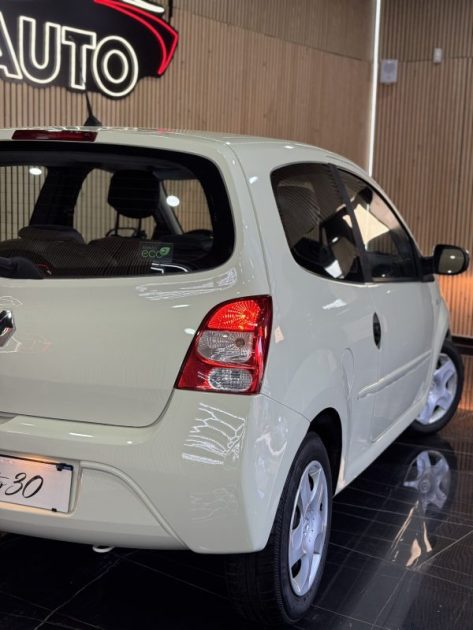 RENAULT TWINGO 2010