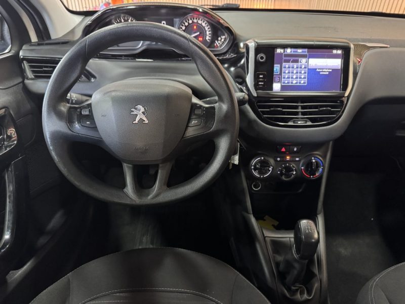 PEUGEOT 208 1.2 VTI 82cv 2016