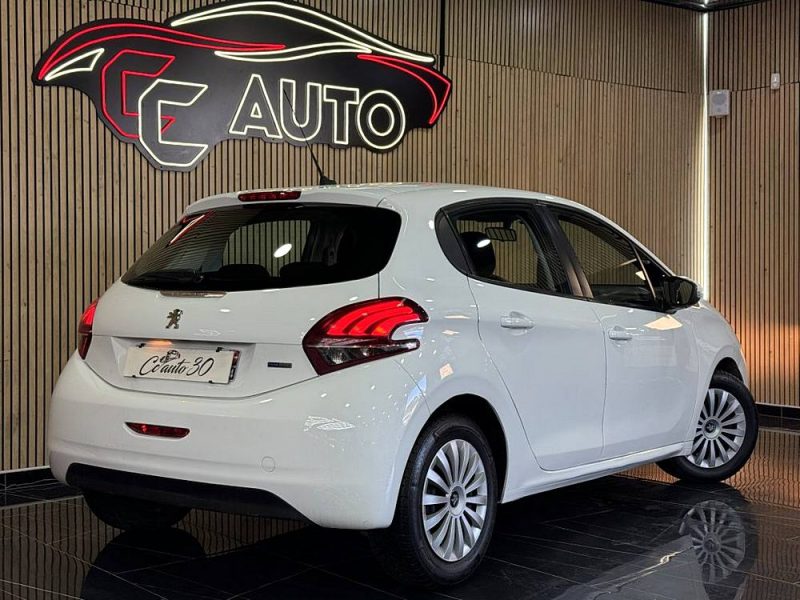 PEUGEOT 208 1.2 VTI 82cv 2016