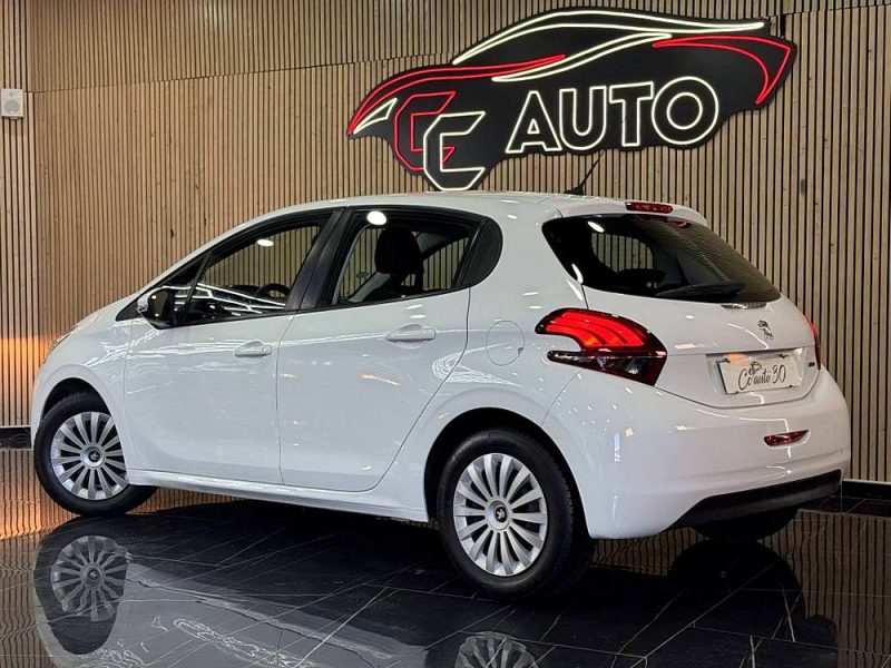 PEUGEOT 208 1.2 VTI 82cv 2016