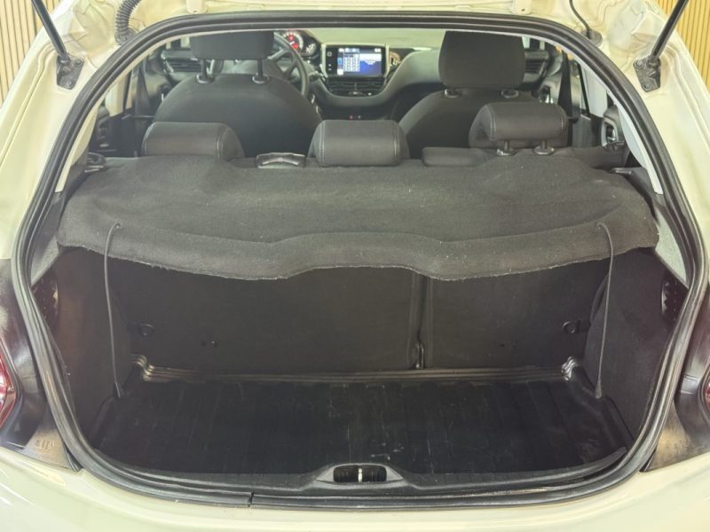 PEUGEOT 208 1.2 VTI 82cv 2016