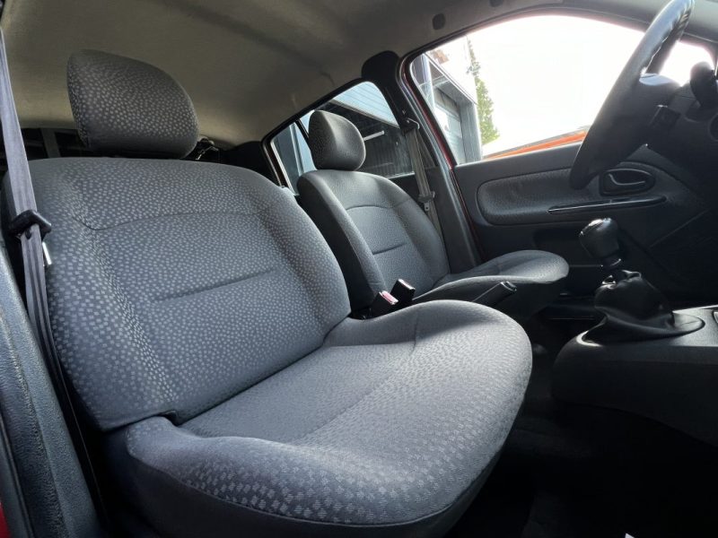 RENAULT CLIO 2 II PHASE 2 CAMPUS 1.2 75 Cv 1ERE MAIN / 5 PORTES BLUETOOTH CRIT AIR 1 - GARANTIE 1 AN