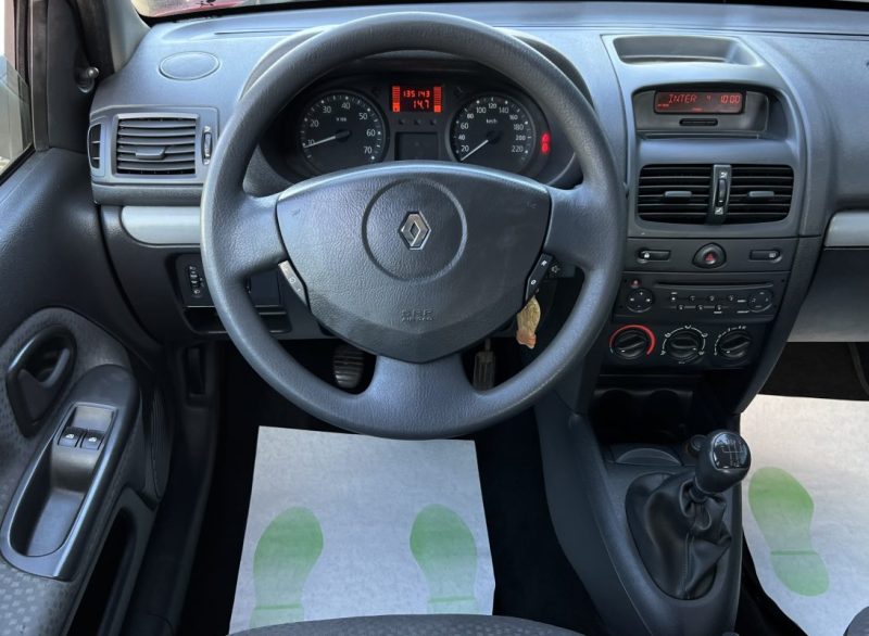 RENAULT CLIO 2 II PHASE 2 CAMPUS 1.2 75 Cv 1ERE MAIN / 5 PORTES BLUETOOTH CRIT AIR 1 - GARANTIE 1 AN