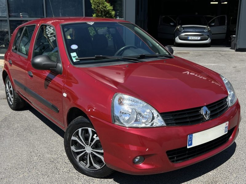 RENAULT CLIO 2 II PHASE 2 CAMPUS 1.2 75 Cv 1ERE MAIN / 5 PORTES BLUETOOTH CRIT AIR 1 - GARANTIE 1 AN