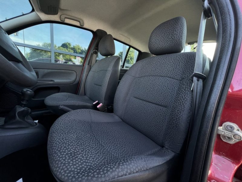 RENAULT CLIO 2 II PHASE 2 CAMPUS 1.2 75 Cv 1ERE MAIN / 5 PORTES BLUETOOTH CRIT AIR 1 - GARANTIE 1 AN