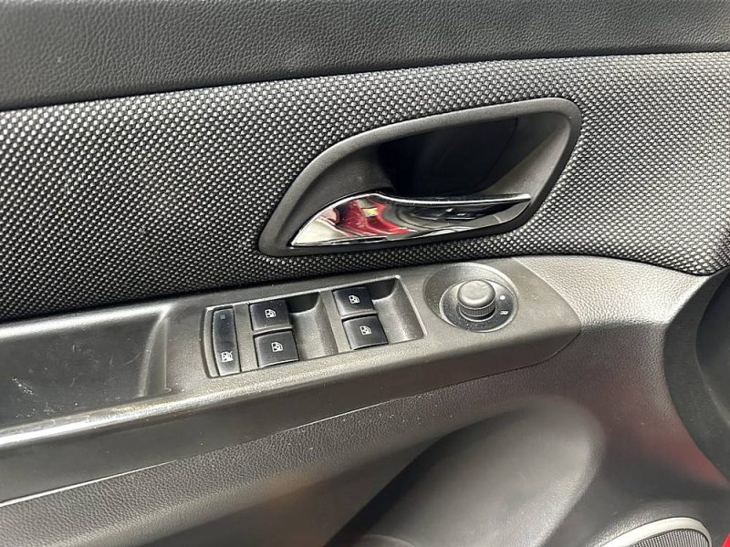 CHEVROLET CRUZE 1.8 16v 141 LTZ