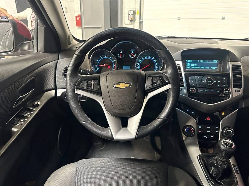 CHEVROLET CRUZE 1.8 16v 141 LTZ