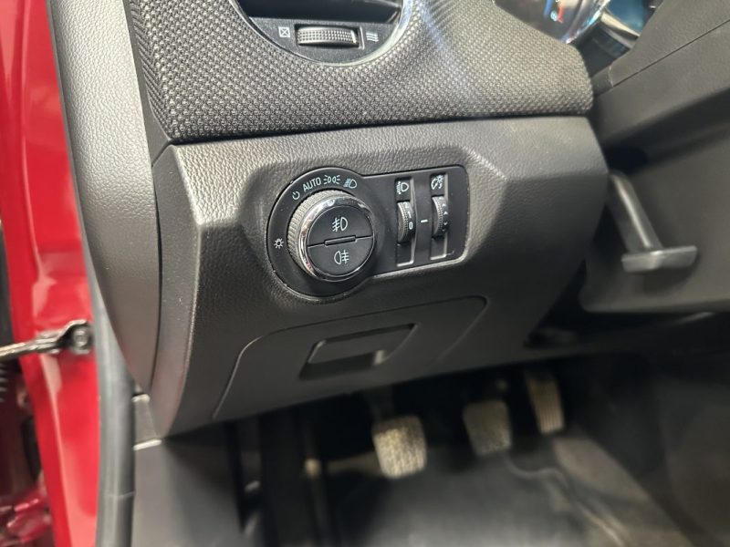 CHEVROLET CRUZE 1.8 16v 141 LTZ