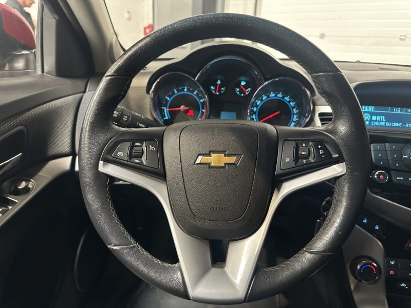 CHEVROLET CRUZE 1.8 16v 141 LTZ