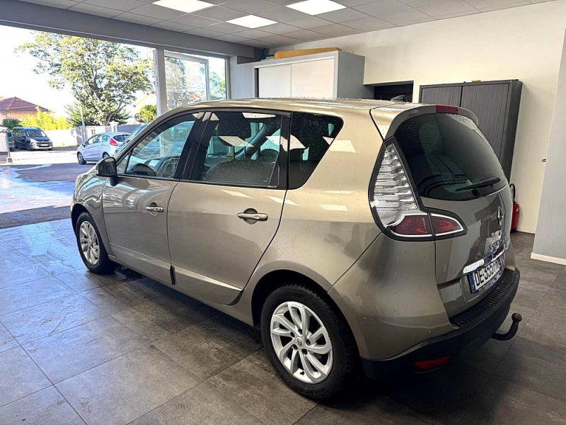 RENAULT MEGANE SCENIC 2013