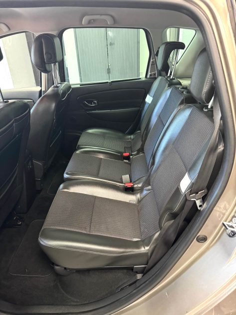 RENAULT MEGANE SCENIC 2013