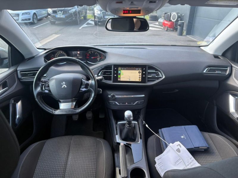 PEUGEOT 308 2019