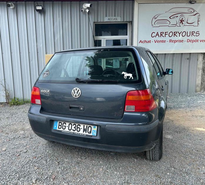 VOLKSWAGEN GOLF 2001