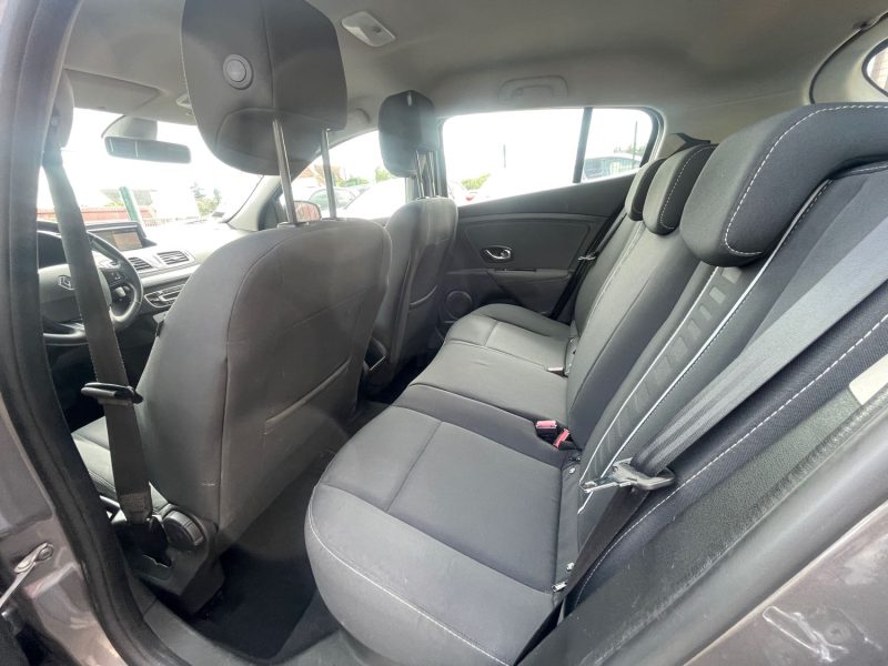 RENAULT MEGANE 2014 3 PHASE 3 1.2i - 16V TURBO TCE 130 CRIT'AIR 1