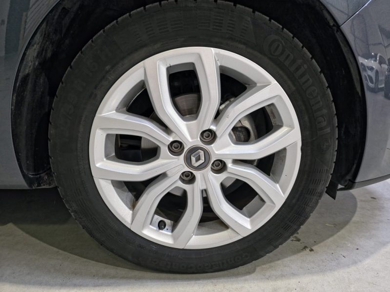 RENAULT CLIO IV TCe 120 Energy EDC Intens