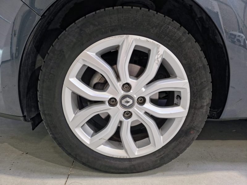 RENAULT CLIO IV TCe 120 Energy EDC Intens