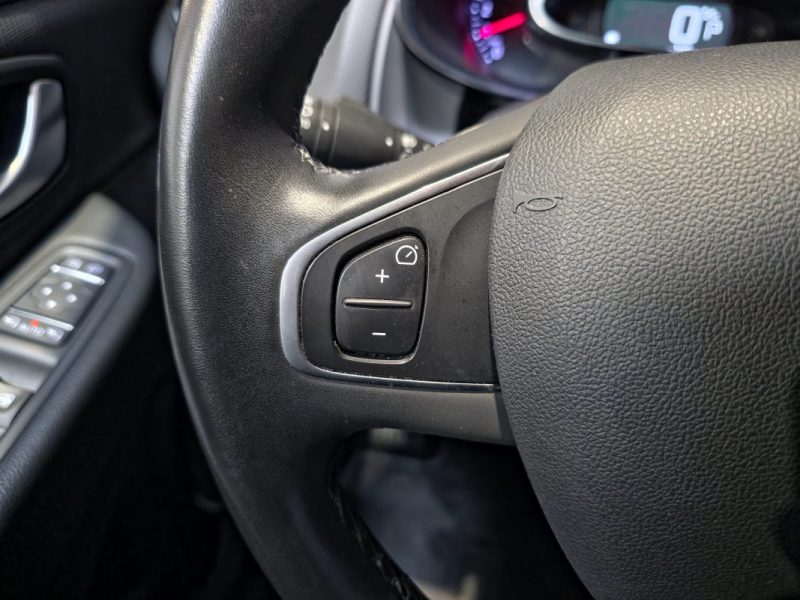 RENAULT CLIO IV TCe 120 Energy EDC Intens