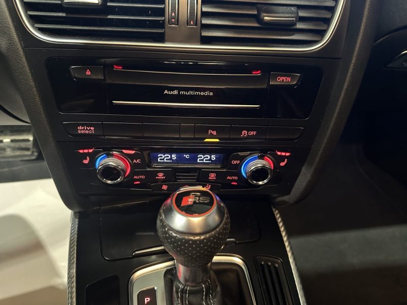 AUDI RS4 AVANT V8 4.2 FSI 450 Quattro S Tronic 7 - 2ème Main - Suivi Complet Audi - KW V3