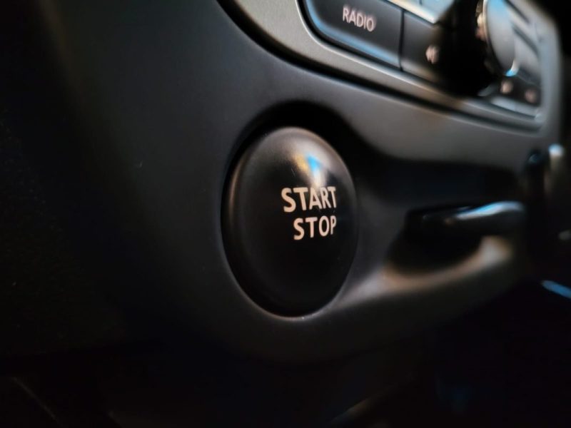 RENAULT MEGANE 1.2 TCe 130cv BOSE/ KEYLESS / CAMERA DE RECUL